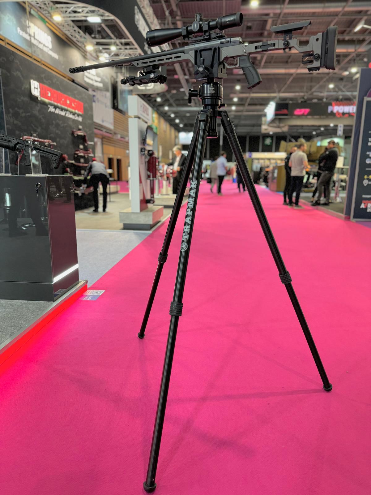 TRAPMAK 2024 PARİS EUROSATORY FUARI’NDA